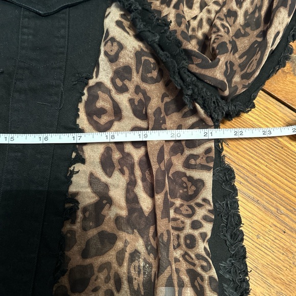 AZI denim jacket with sheer animal print panels - Picture 3 of 5